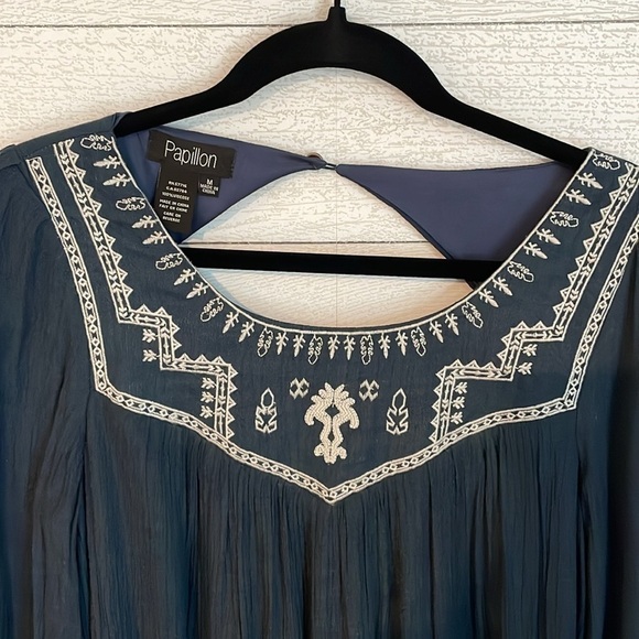 Papillon Women's Embroidered boho gauzy lined open back baggy dress size M‎ - Picture 2 of 8